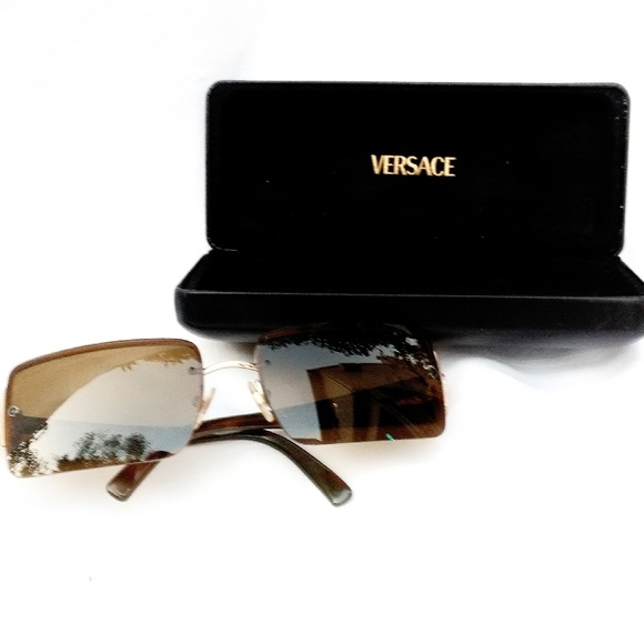 New Versace Unisex Medusa Tortoise Sunglasses - Picture 6 of 7